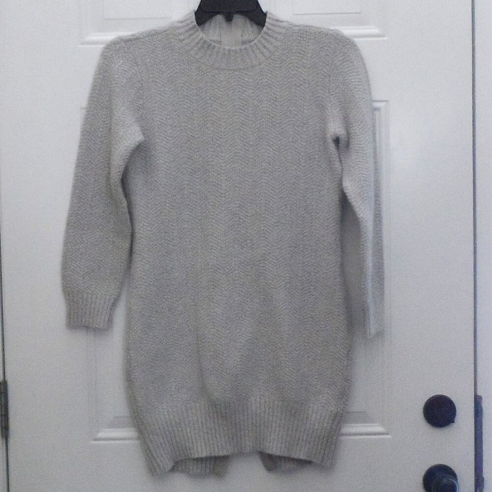 Sweater Dress with zipper on the back